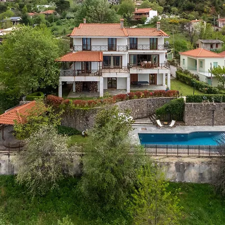 Traditional Luxury Armonia Villa