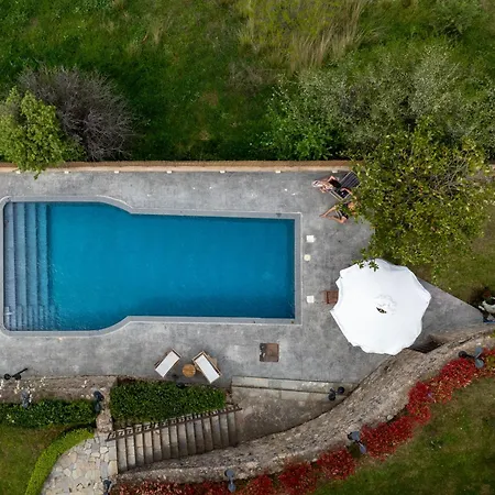 Traditional Luxury Armonia Aigio