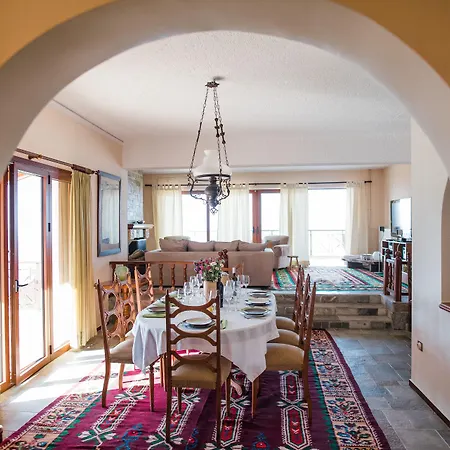 Traditional Luxury Armonia *